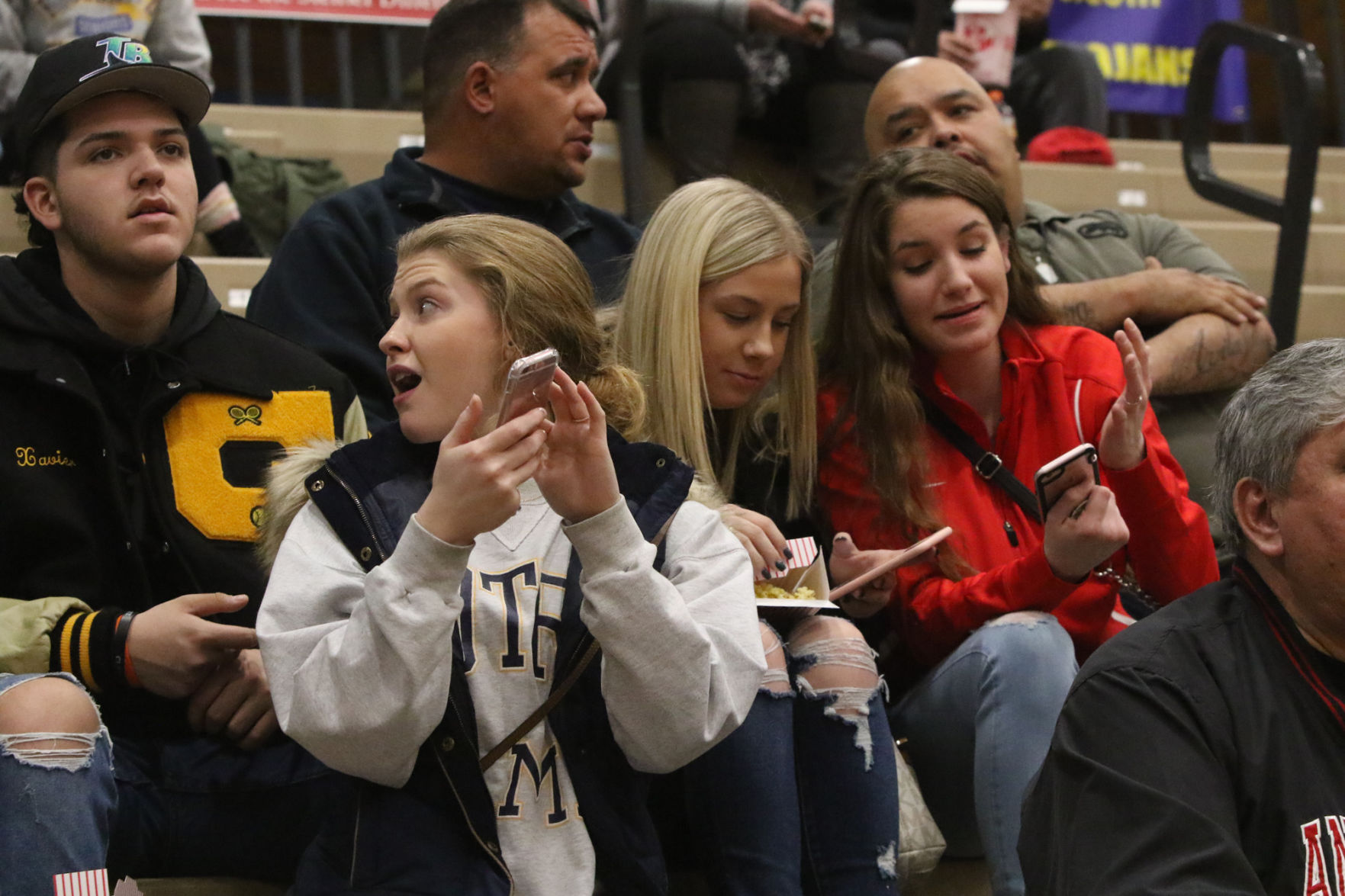 Faces: Highland Holiday Hoopfest